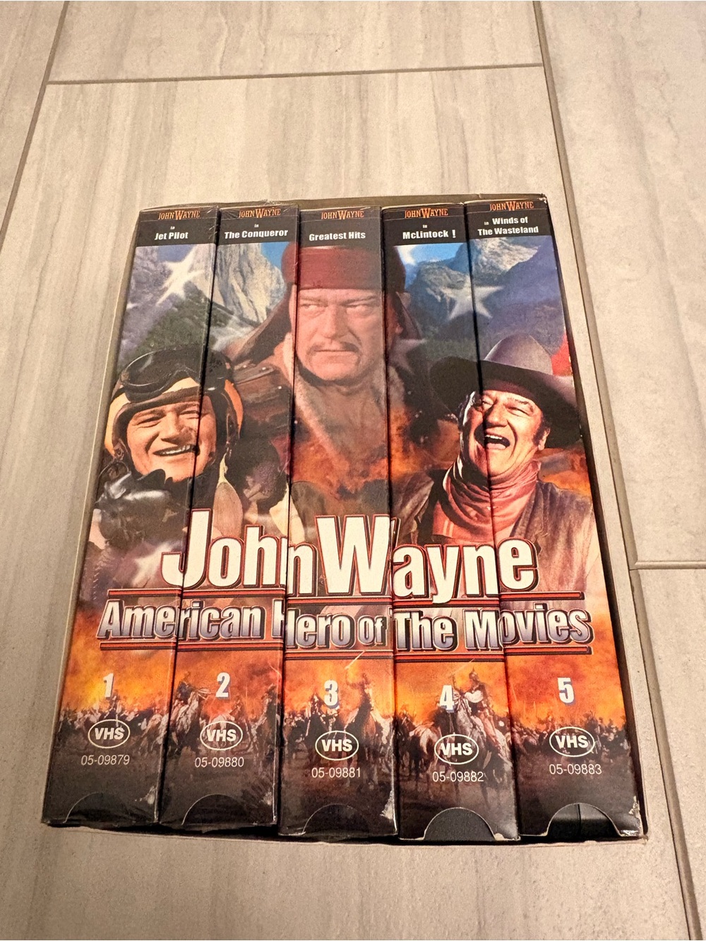 John Wayne American Hero of the Movies Collectors 5 Movies VHS